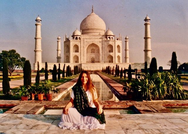 Peri at the Taj Mahal, 2001